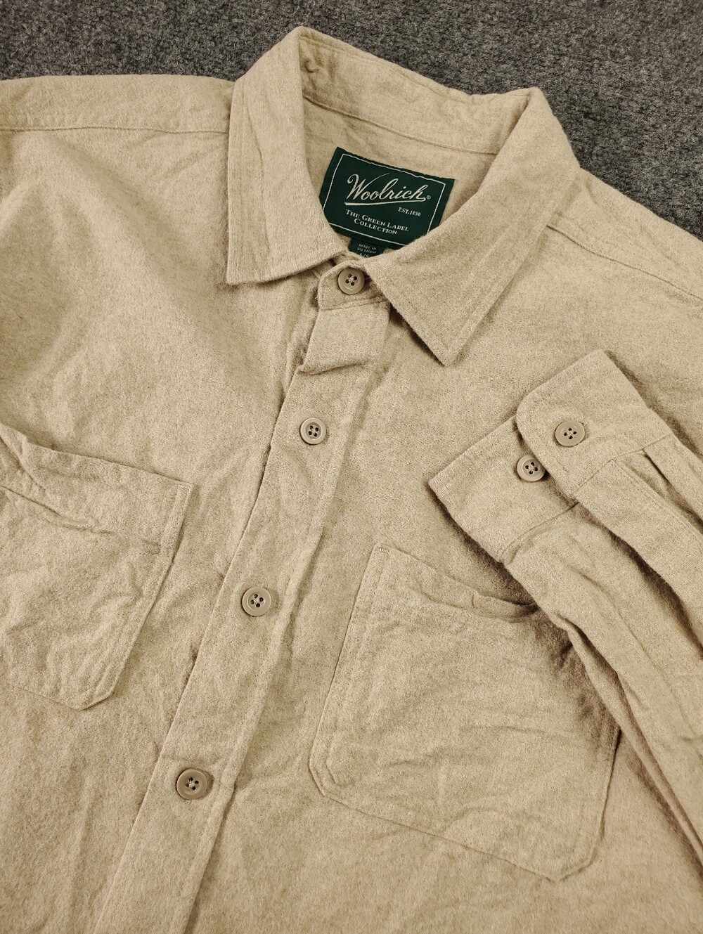 Woolrich Chamois Shirt Large Tan Two Pocket Button Cuff Long Sleeve Workwear
